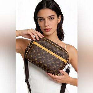 6-26 Preloved Louis Vuitton Reporter Monogram PM